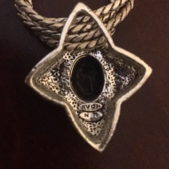 Avon Gold and Black Star Necklace Set - Picture 5 of 6